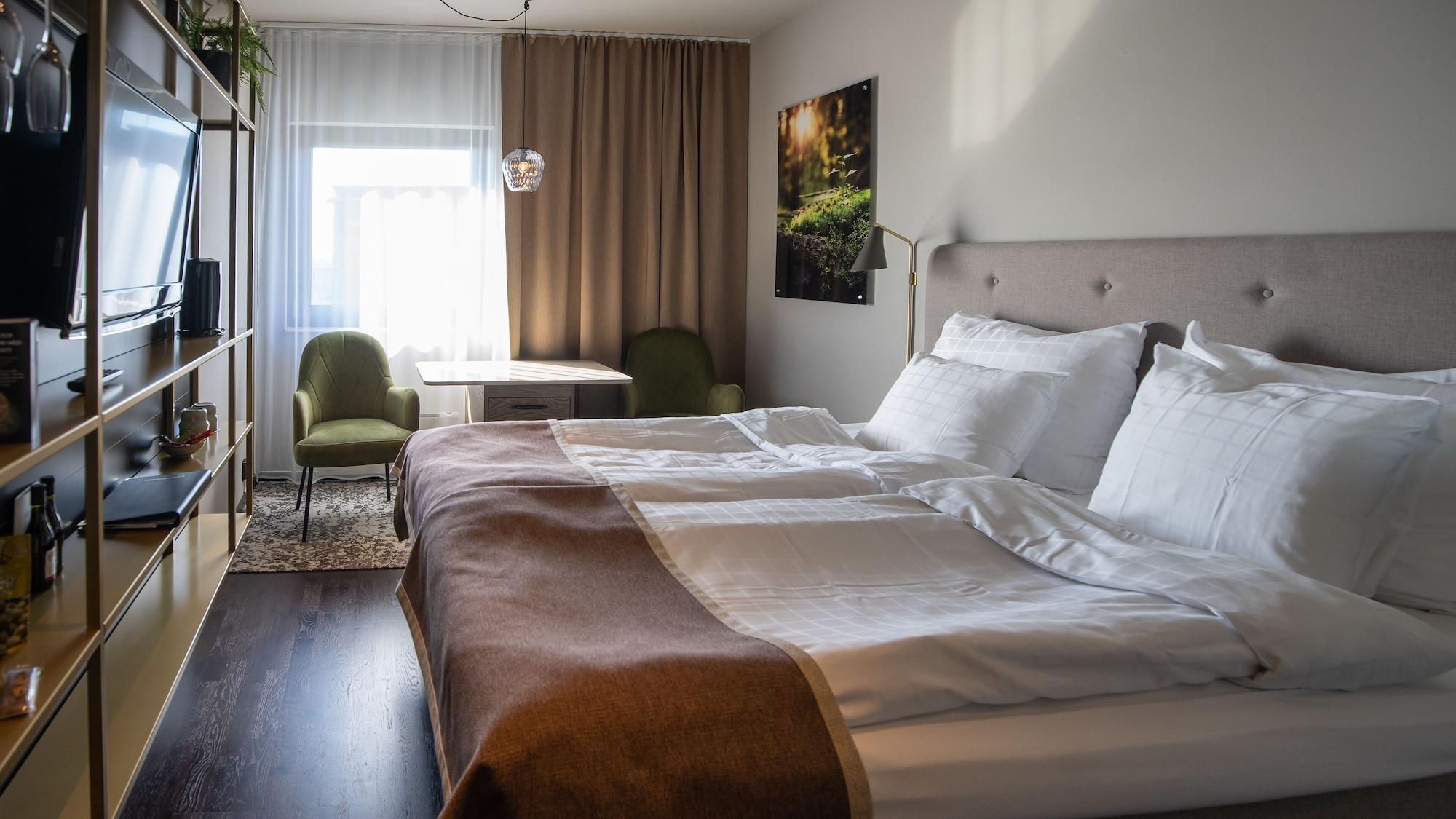 סונדסוואל Hotell Soedra Berget מראה חיצוני תמונה
