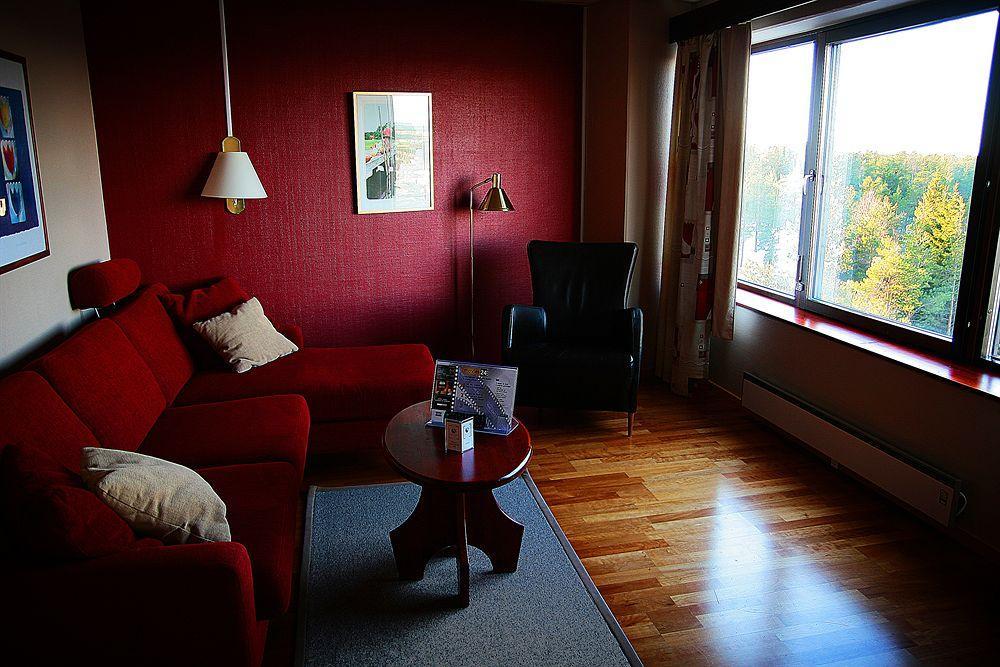 סונדסוואל Hotell Soedra Berget מראה חיצוני תמונה