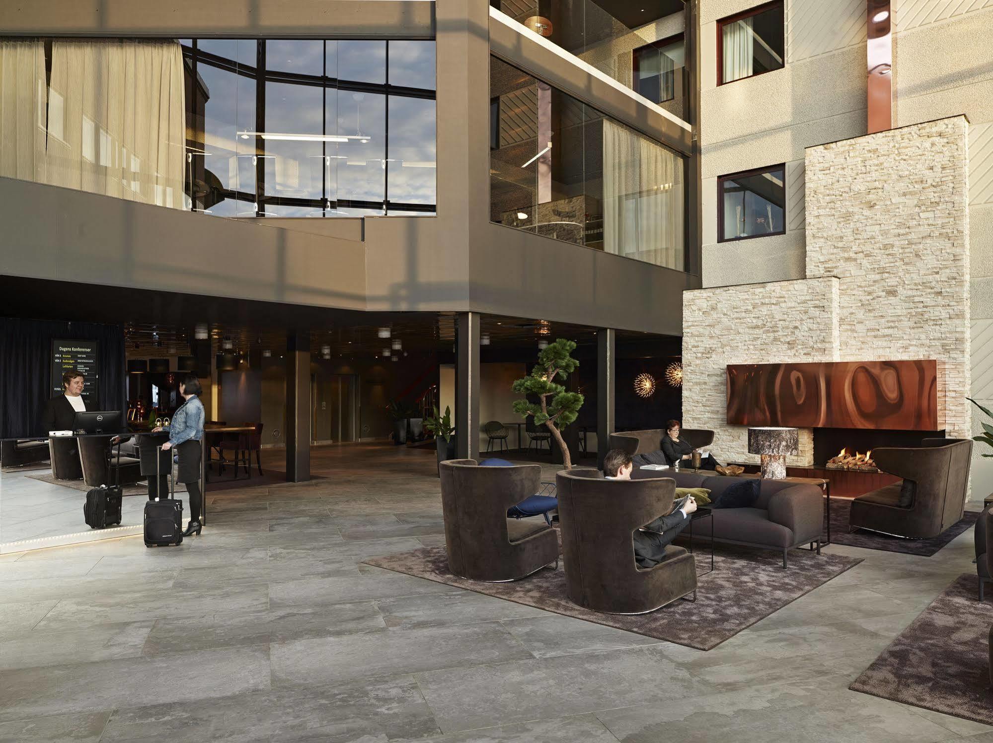 סונדסוואל Hotell Soedra Berget מראה חיצוני תמונה